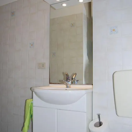 Apartment Relax Just 150 M From The - Beahost *